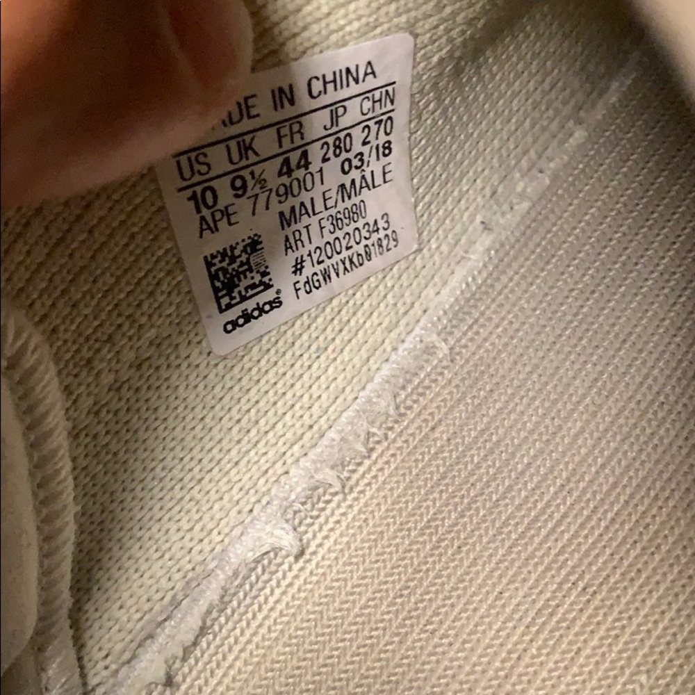 Yeezy 350 boost V2 “Butter” - Picture 7 of 7